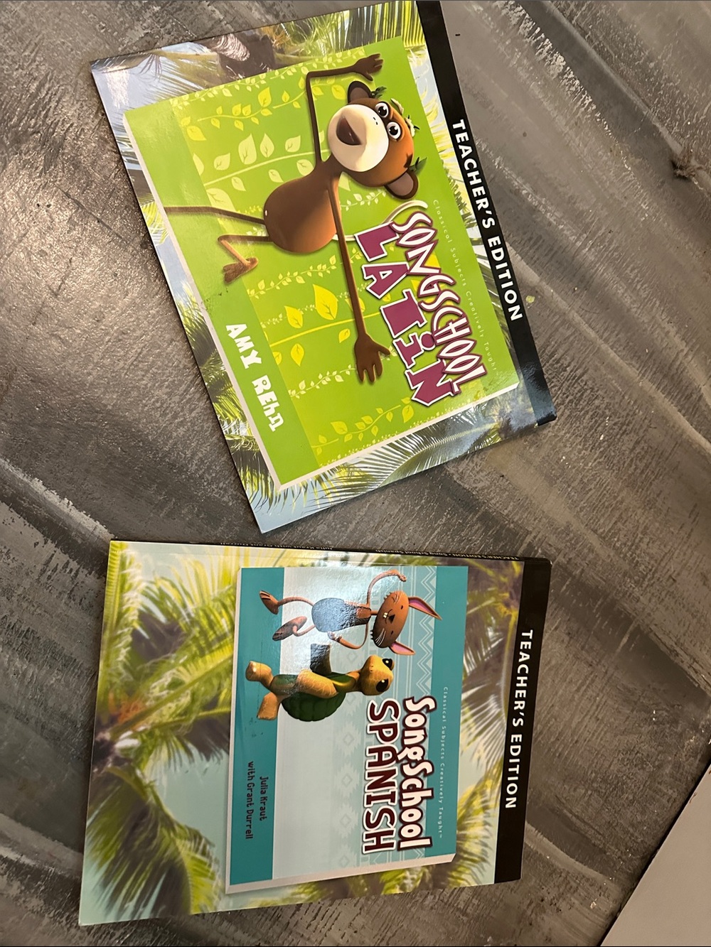Teacher's Edition SongSchool Latin & Spanish (Set)